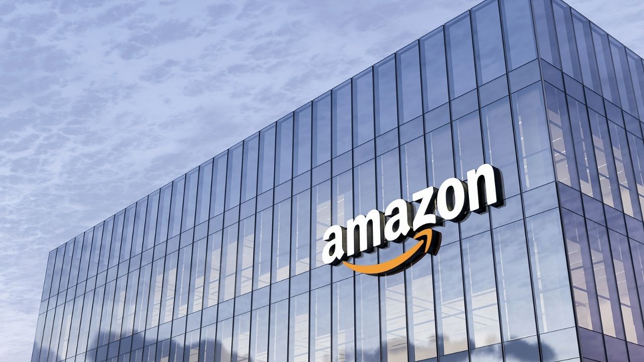Antara Efisiensi dan Martabat: Dilema Etis Employee Monitoring System Amazon Dalam Perspektif Moral Laudon
